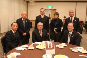 懇話会